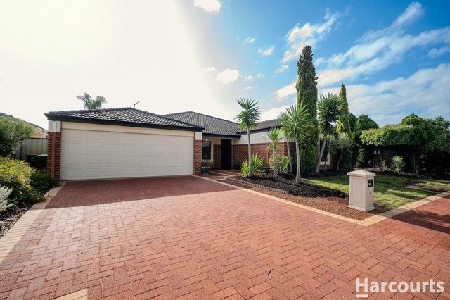 11 Shiralee Bend, WA 6031