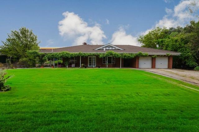 2 Young St, SA 5451