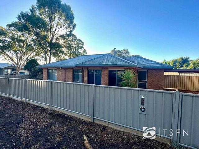 7 Reef St, VIC 3556