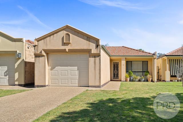 15 Galing Place, NSW 2650