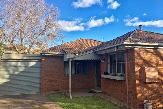 2/363 Woodstock Court, NSW 2640