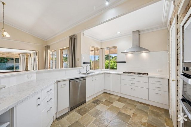 41 McKivett Crescent, WA 6149