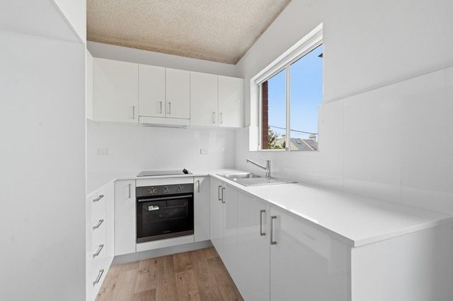 2/26 St Marks Road, NSW 2031