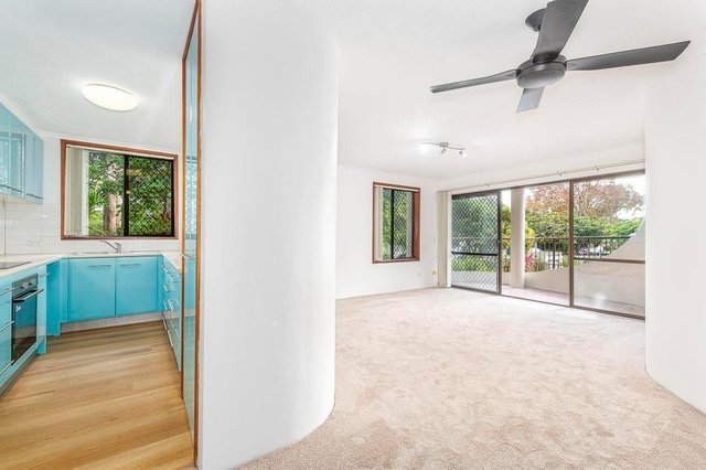 4/4-6 Hooper Drive, QLD 4223