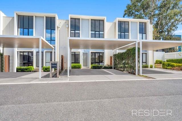 5 Surrey  Court, VIC 3083