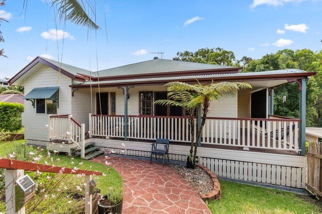 12 Peace Court, QLD 4037