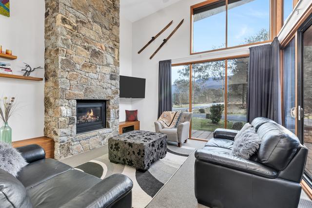 18a Stockwhip Way, NSW 2627