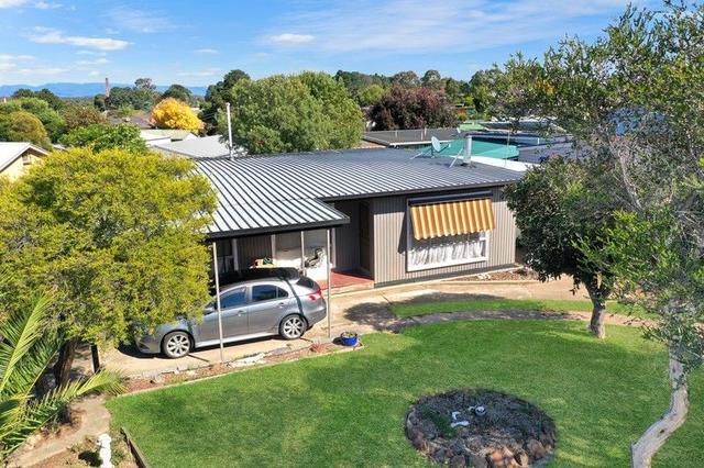 17 Clifton Ave, VIC 3380