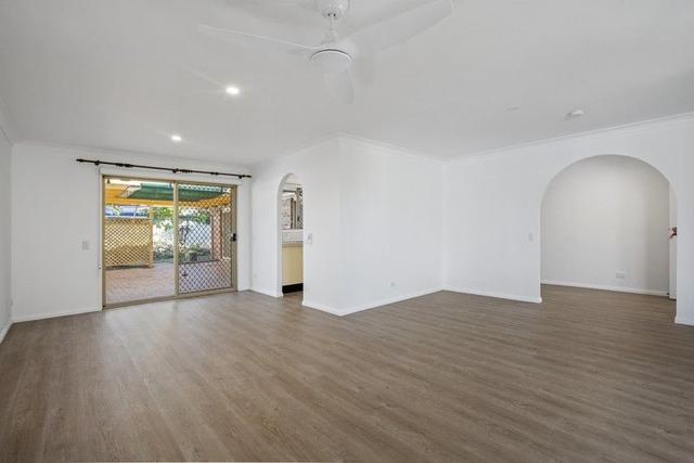 90 Mountain View Avenue, QLD 4220