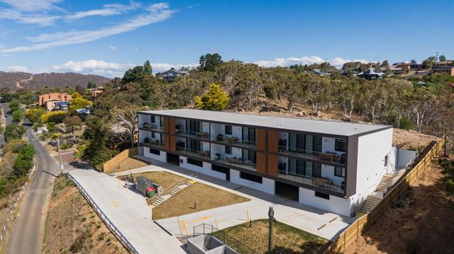 8/4-6 Bogong, NSW 2627