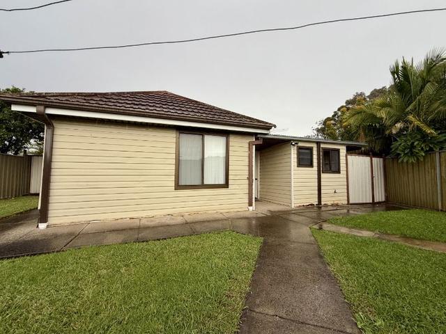14B Crayford Crescent, NSW 2170
