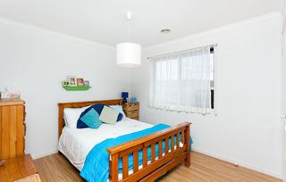 Bedroom 2 (2013-06-20)