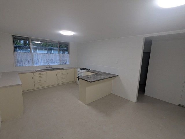 2/182-184 McManus St, QLD 4870