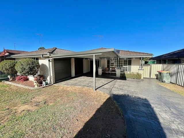 33 Downes Crescent, NSW 2567