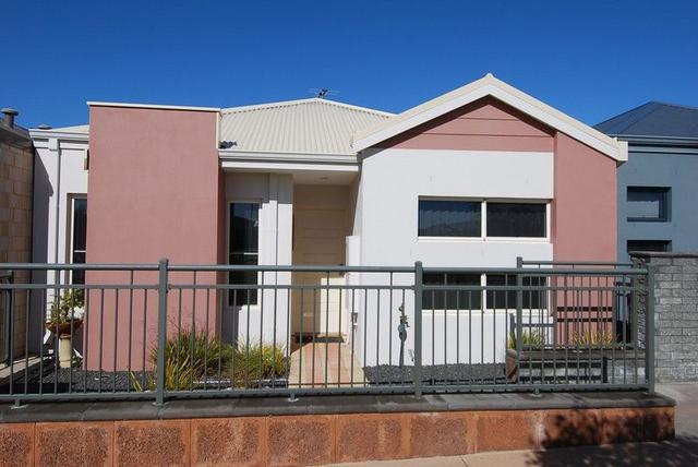 7 Maggs Brace, WA 6069