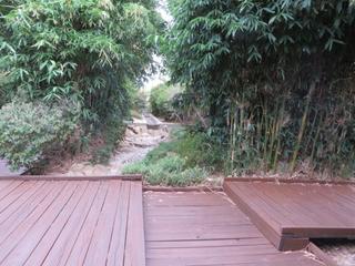 Decking in central garden (2015-03-18)