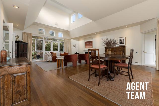 2 Geerilong Gardens, ACT 2612