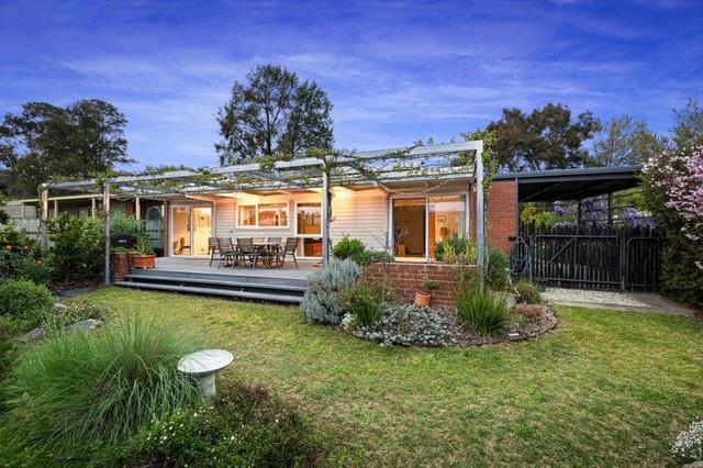 10 Pretty Street, VIC 3690