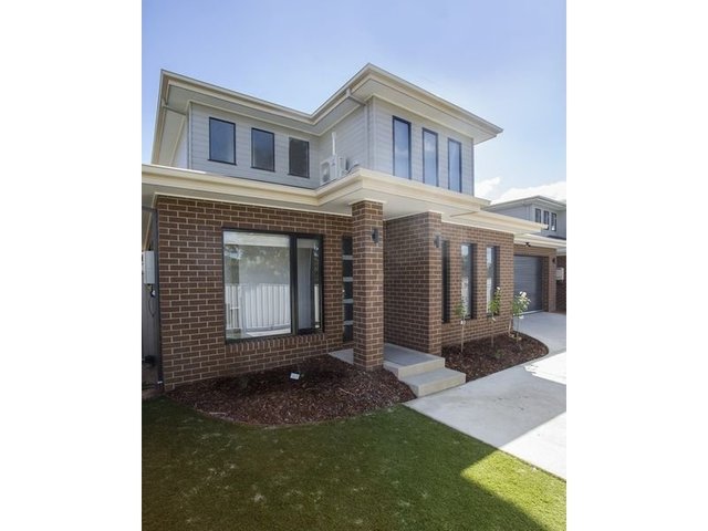 2/31 Booth Street, VIC 3555