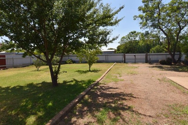 106 Warne Street, NSW 2820