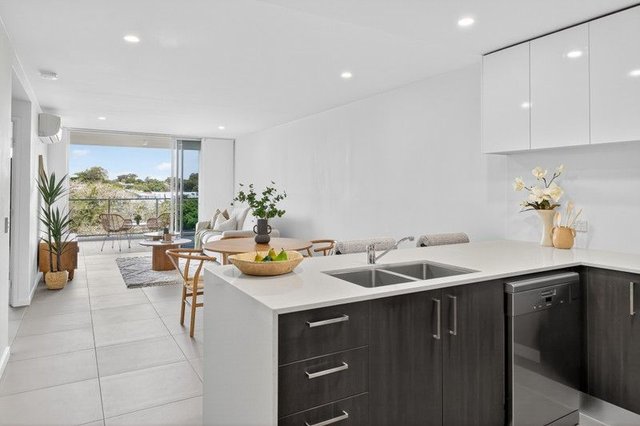 204/26 Spendelove Avenue, QLD 4215