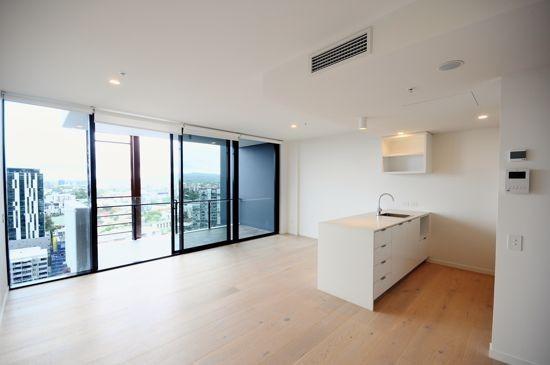 12001 22 Merivale Street, QLD 4101