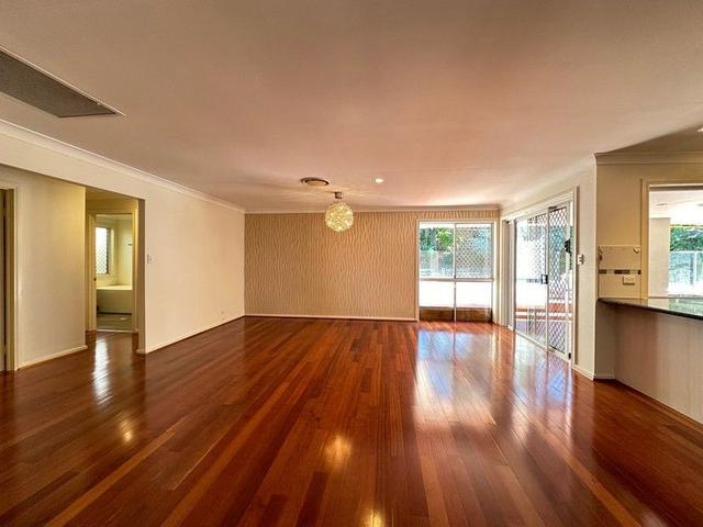 24 Tullamarine Drive, QLD 4226