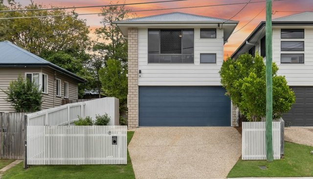 8 Hogan Street, QLD 4054