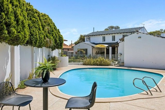 39 Willow Road, WA 6018