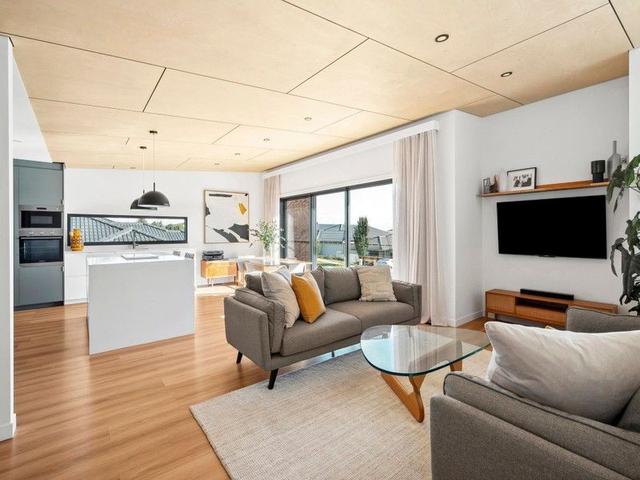 17 Suffolk Street, VIC 3222