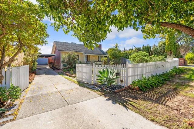 8A Kelsall Crescent, WA 6152