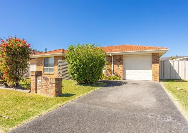 18 Albatross Way, NSW 2430