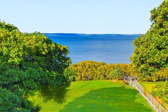 95 Shore Street Street North, QLD 4163