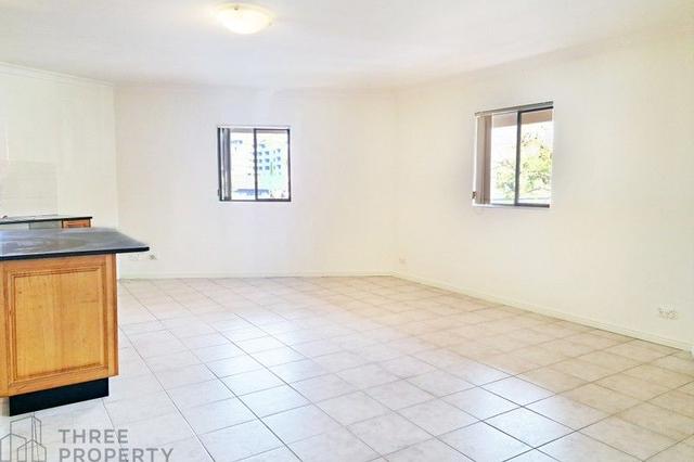 1/33 Elizabeth, NSW 2131