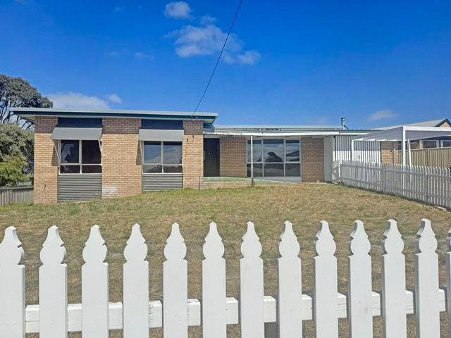 9 Magnolia Crescent, WA 6450