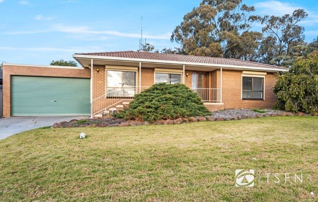 7 Summit Dr, VIC 3550