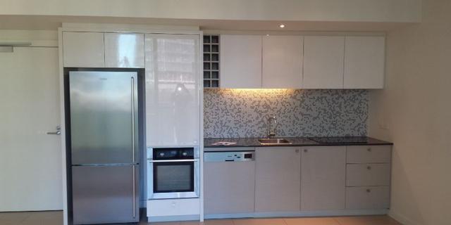 10C/8 Waterside Pl, VIC 3008