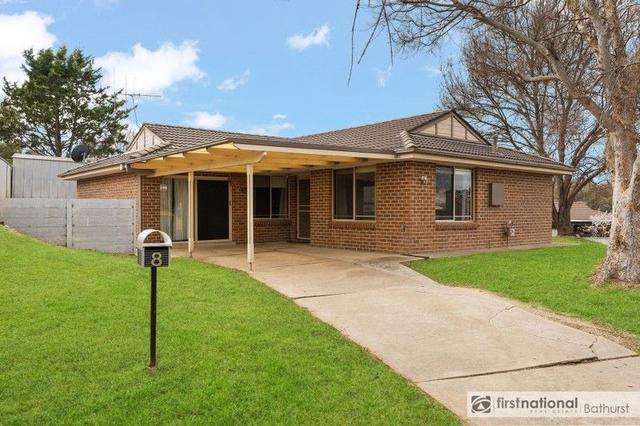 8 Burgess Place, NSW 2795