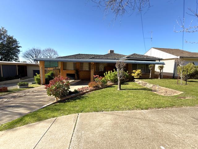 62 Campbell Street, NSW 2594