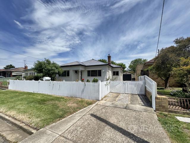 16 Murray Street, NSW 2580