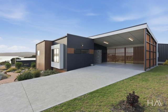 23 Kiama Parade, TAS 7216