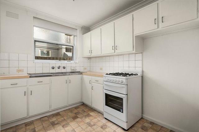 1/34 Wynnstay Road, VIC 3181