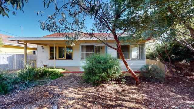 17 Hutchins Avenue, NSW 2830