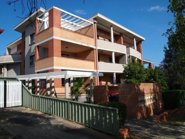 4/69-73 Second Avenue, NSW 2194