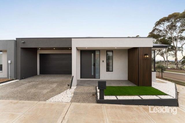 9 Touriga Circuit, VIC 3429