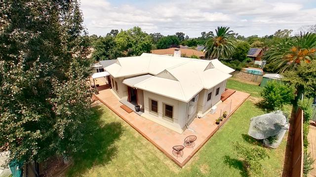 11 Keane Avenue, NSW 2830