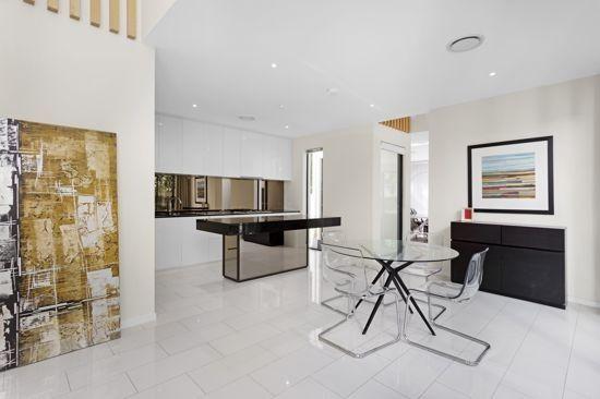 10001 The Boulevarde, QLD 4217
