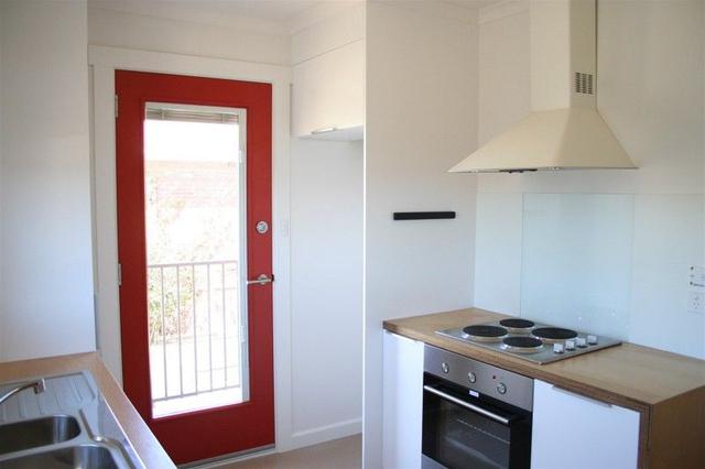4/2 Dumas, TAS 7009