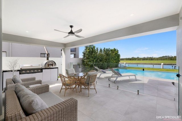 140 Paradise Parade, QLD 4208