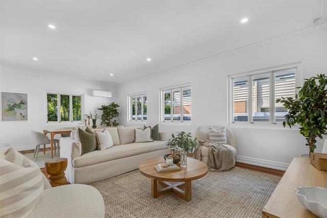 7 Rolle Street, QLD 4121